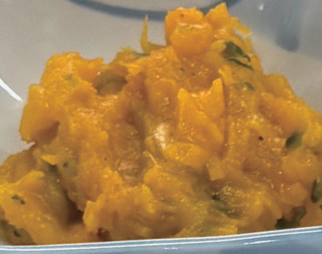 かぼちゃとオールドゴーダチーズのサラダ